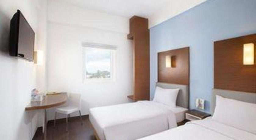 Amaris Hotel Kupang Kültér fotó