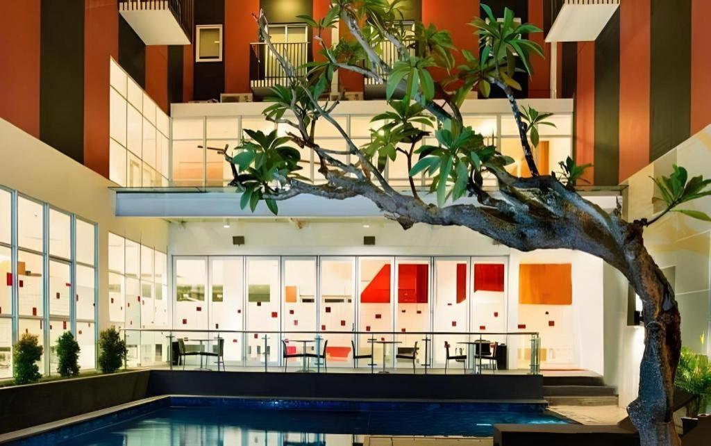 Amaris Hotel Kupang Kültér fotó